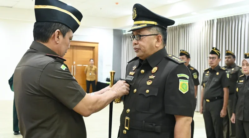 Kejati Jabar Lantik Asisten Pemulihan Aset dan Asisten Pidana Militer